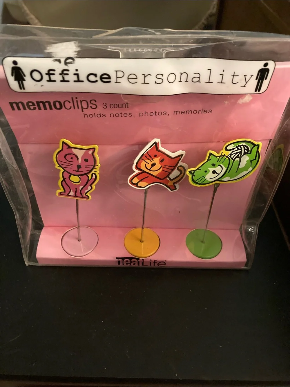 White Cat Sticky Note Holder with Pink Notes and Cat Memo/Photo Clips Desk Decor
